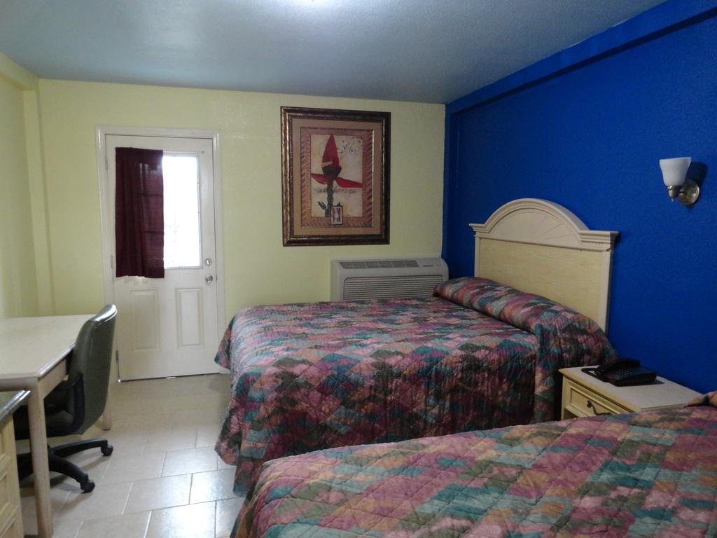 Pearl Inn Galveston Room photo
