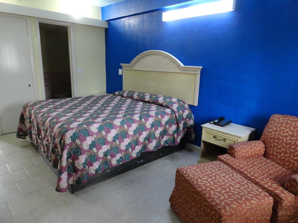 Pearl Inn Galveston Room photo